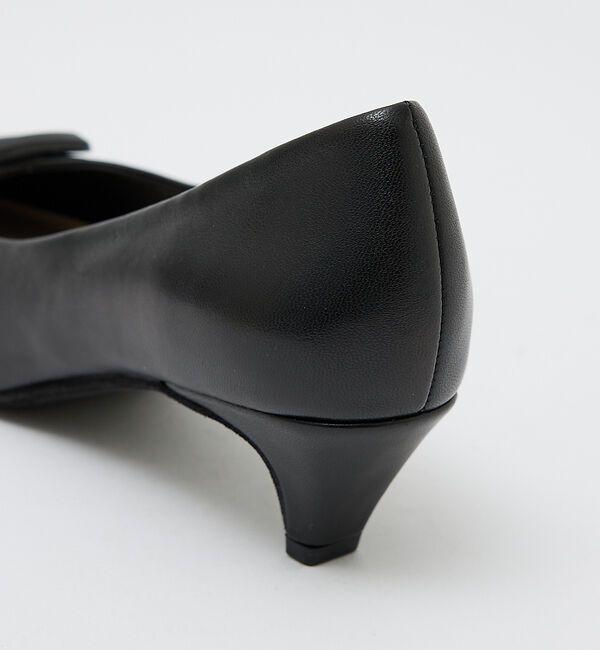 AU BANNISTER「オーナメント ミドルヒールパンプス」|パンプス|