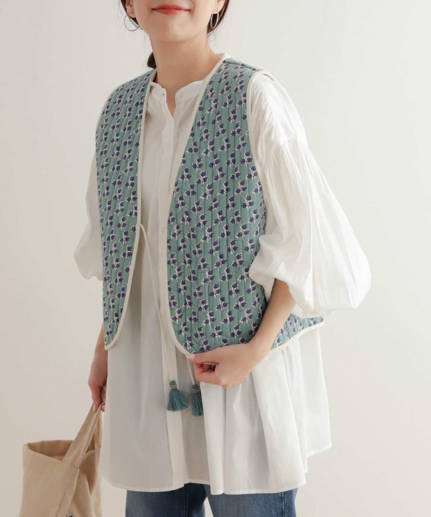 URBAN RESEARCH DOORS「コットンリバーシブルキルティングベスト」|ダウンベスト・ベスト|