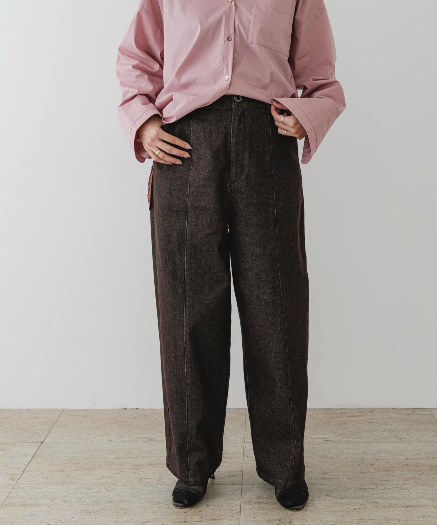 URBAN RESEARCH ROSSO「F by ROSSO　カーブフォルムデニムパンツ」|デニム|