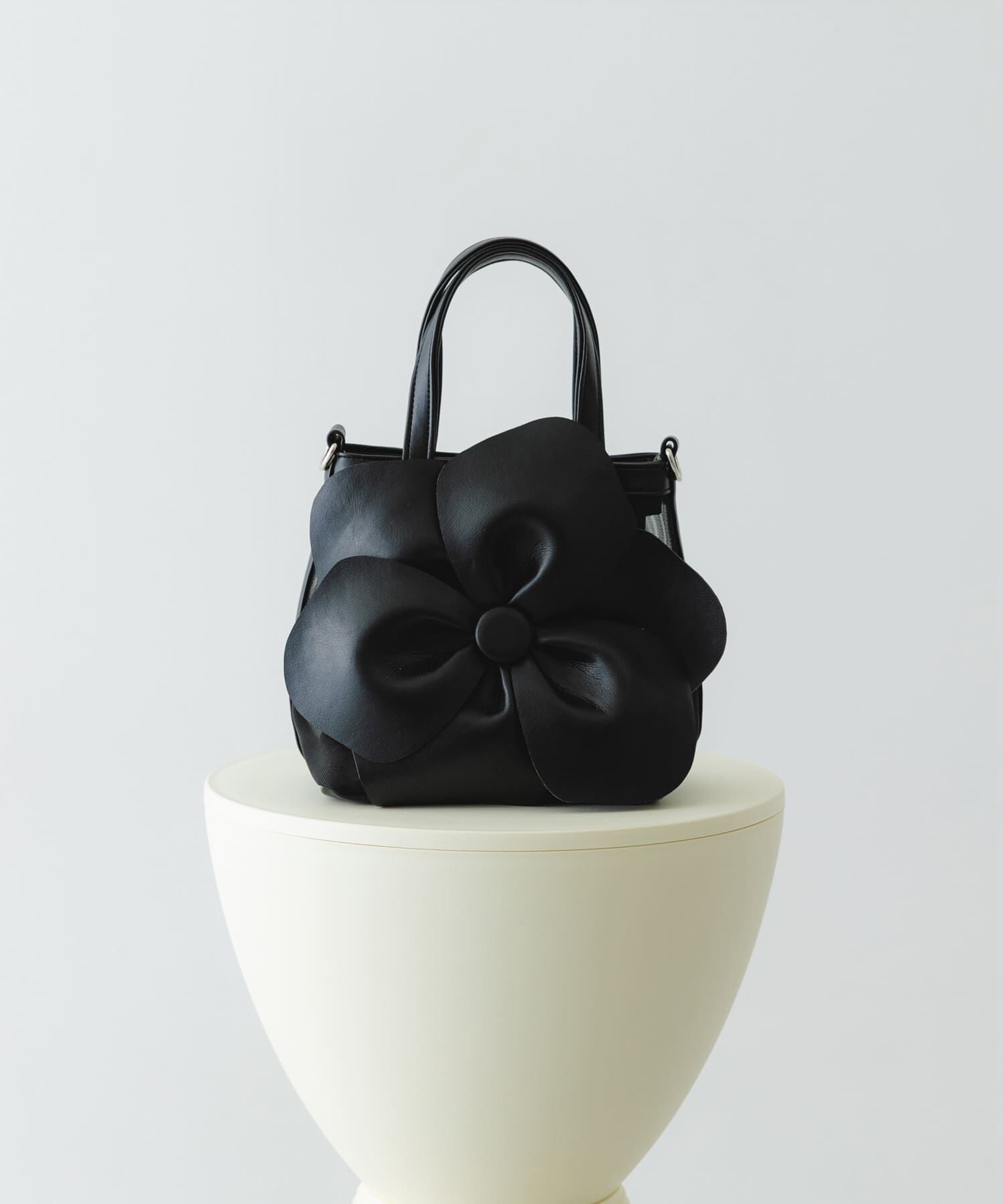 RODE SKO「フラワーモチーフシアーバッグ」|ハンドバッグ|ブラック