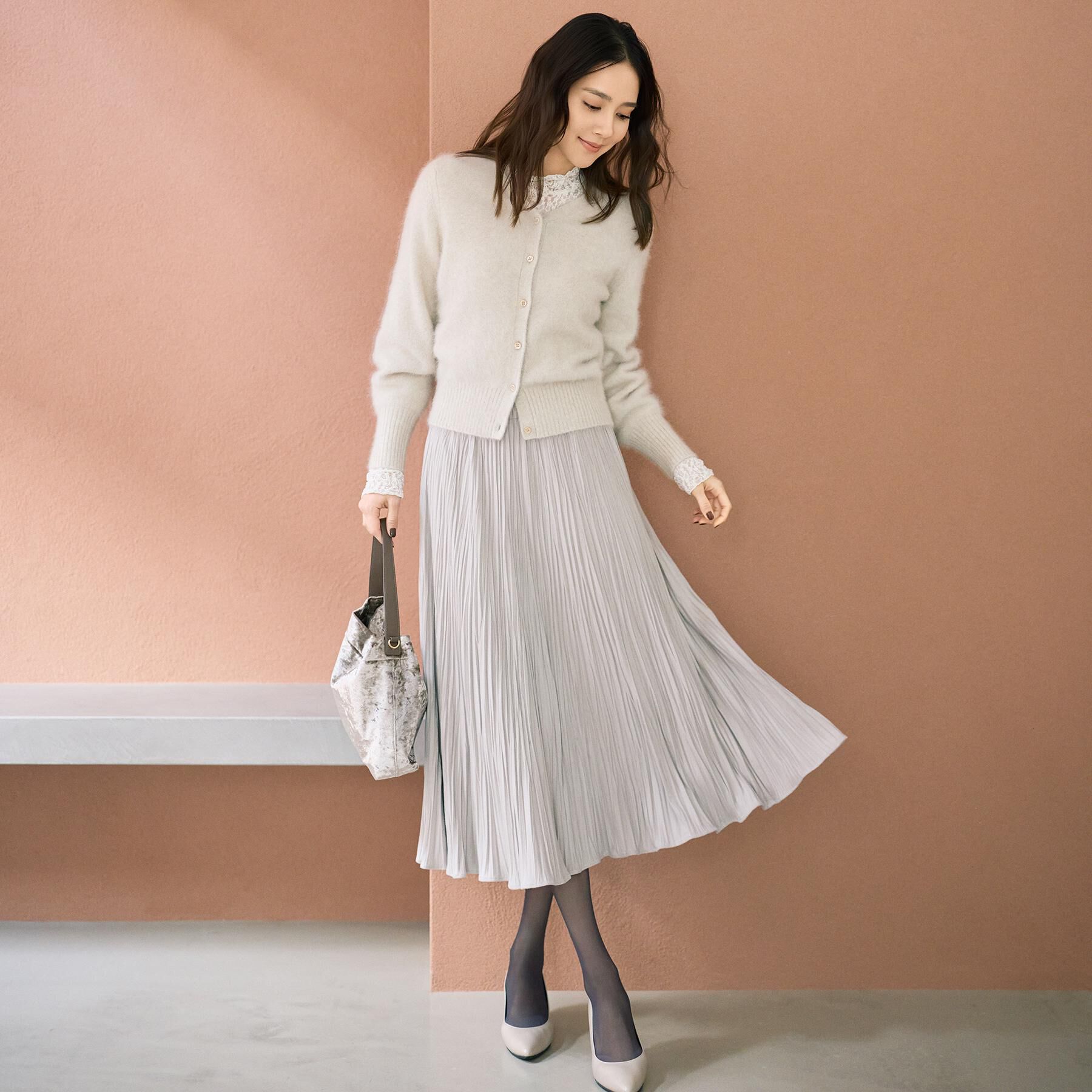 UNTITLED「【シワ知らず/ウエストゴム】スエード風プリーツスカート」|スカート|