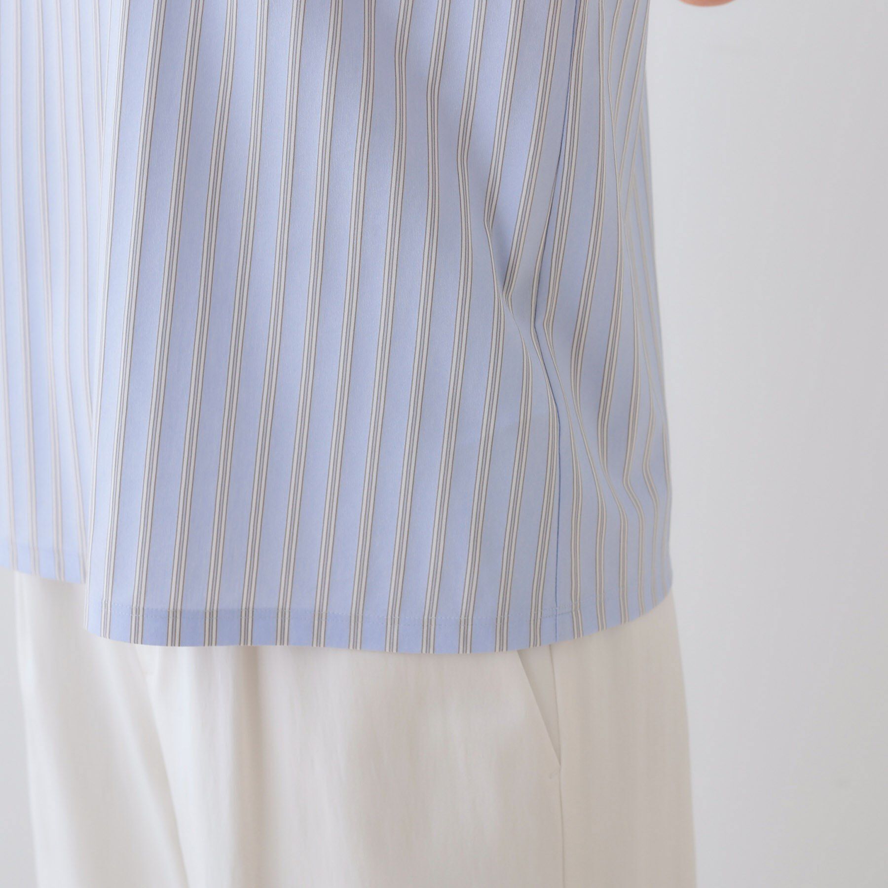 INDIVI「【洗える／ストライプ柄】袖タックブラウス」|シャツ・ブラウス|