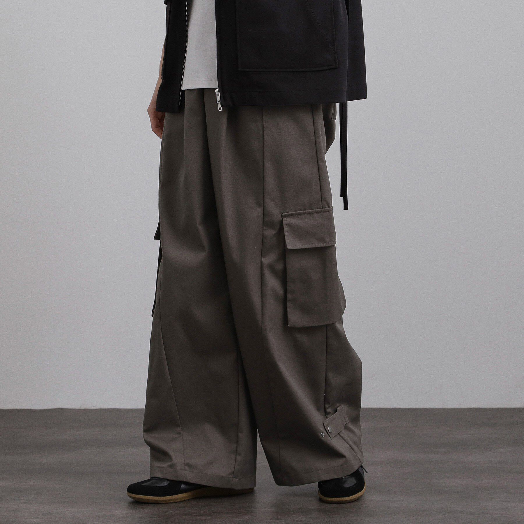 tk.TAKEO KIKUCHI「ワイドカーゴパンツ」|その他|グレージュ(050)