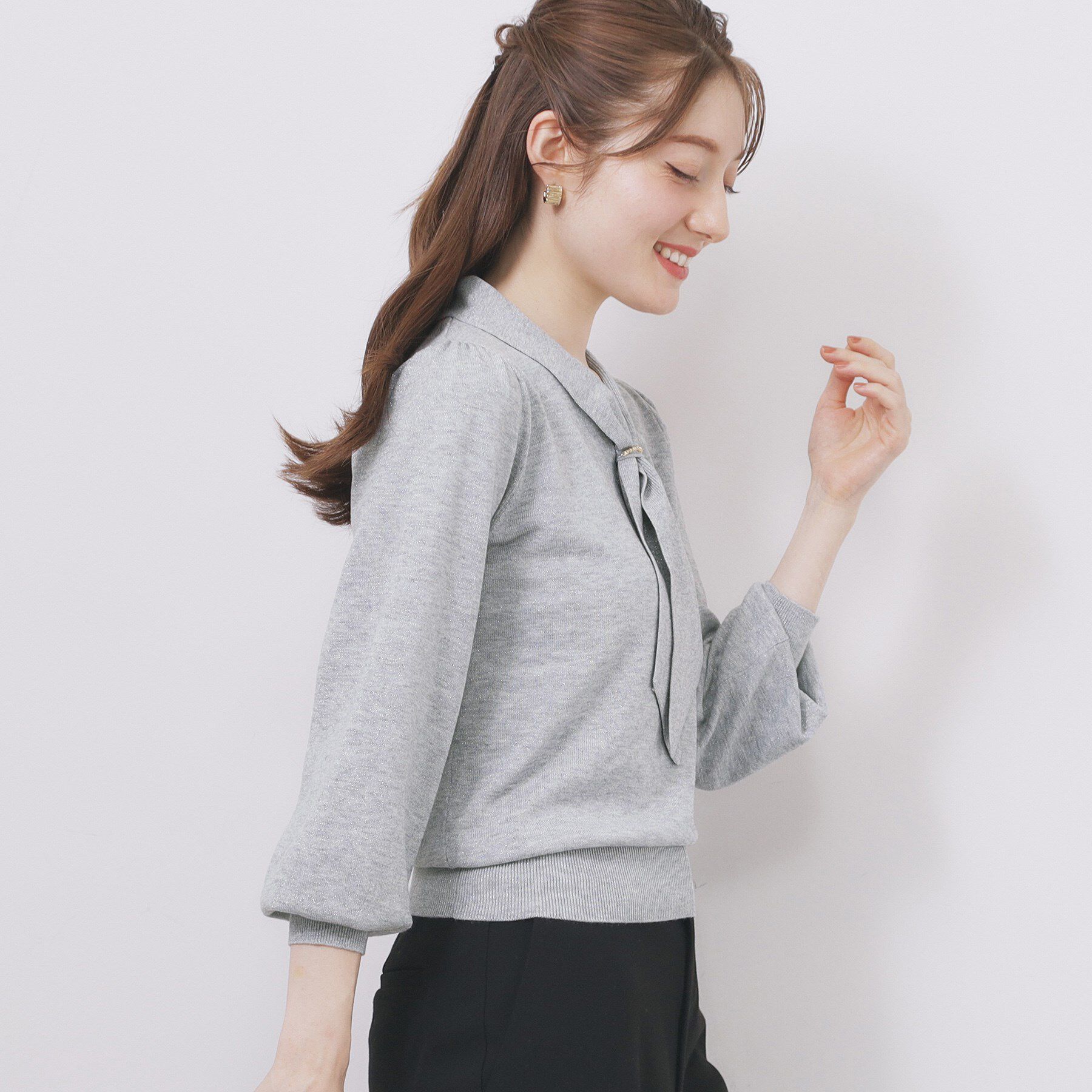 index「ゴールドパーツ付きボウタイニット【洗濯機OK】《10col/XS～LL》」|ニット・セーター|