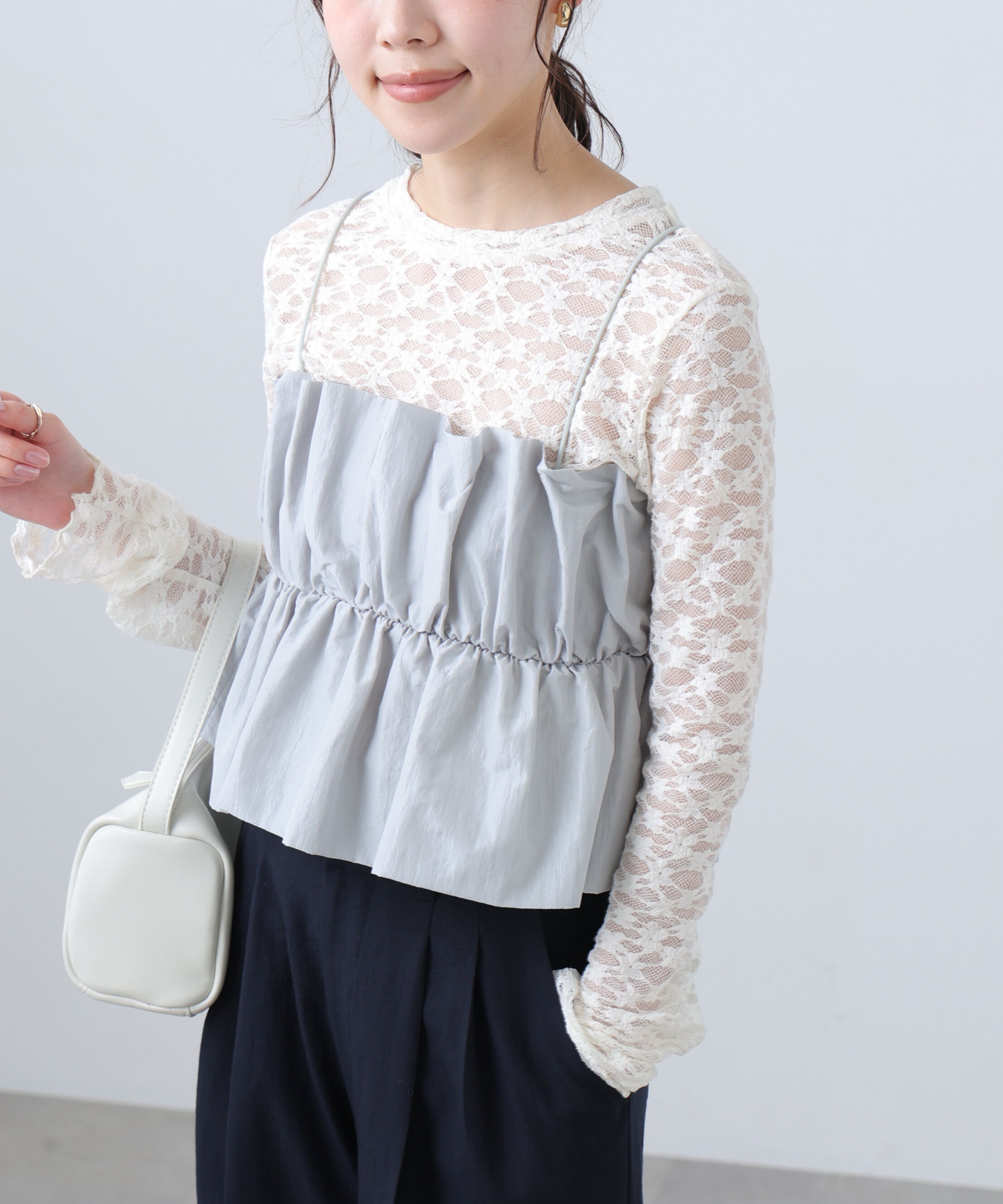  「シャイニーキャミソールビスチェ」|シャツ・ブラウス|サックス