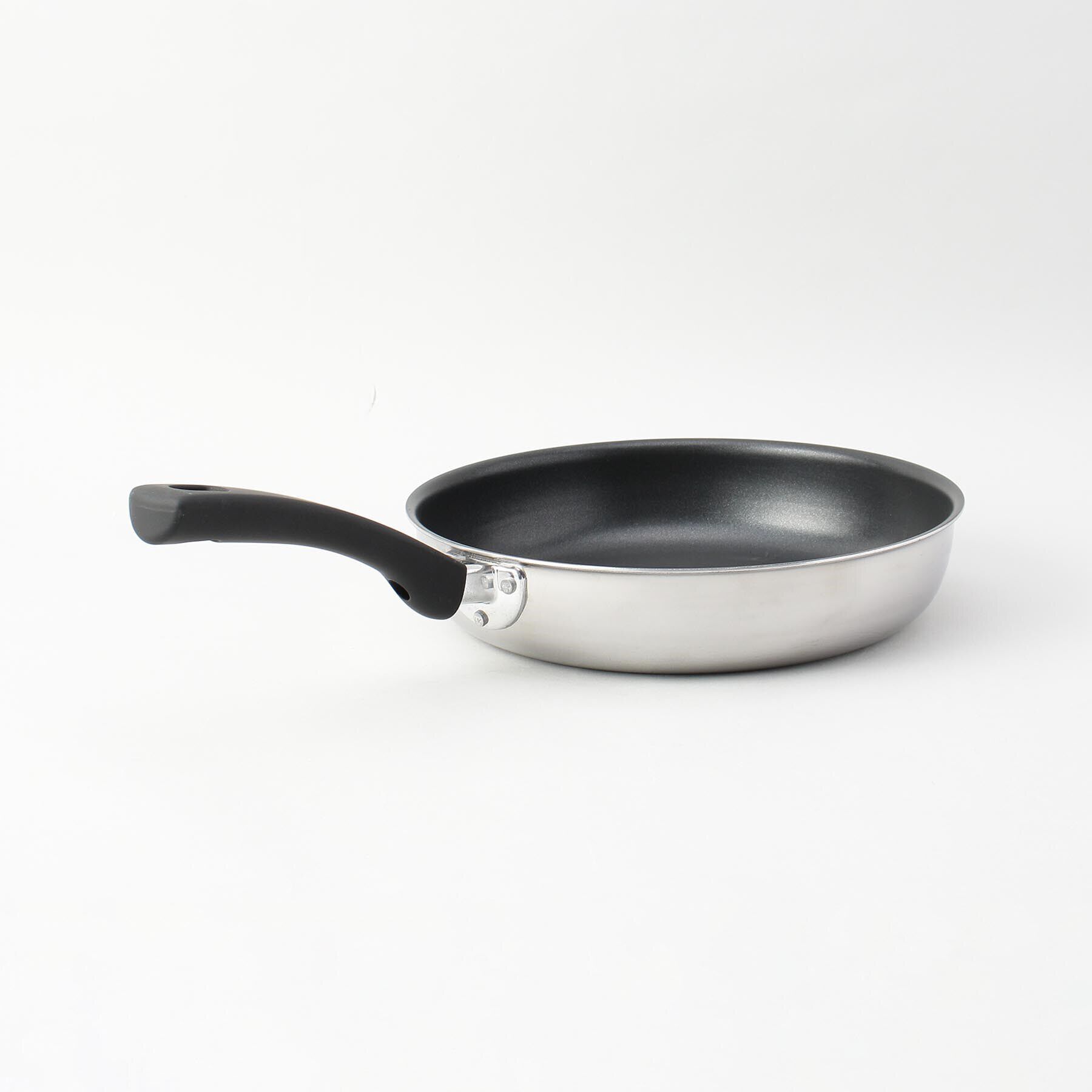 212 KITCHEN STORE「ミラマイト IH対応三層鋼フライパン26cm」|食器・キッチングッズ|