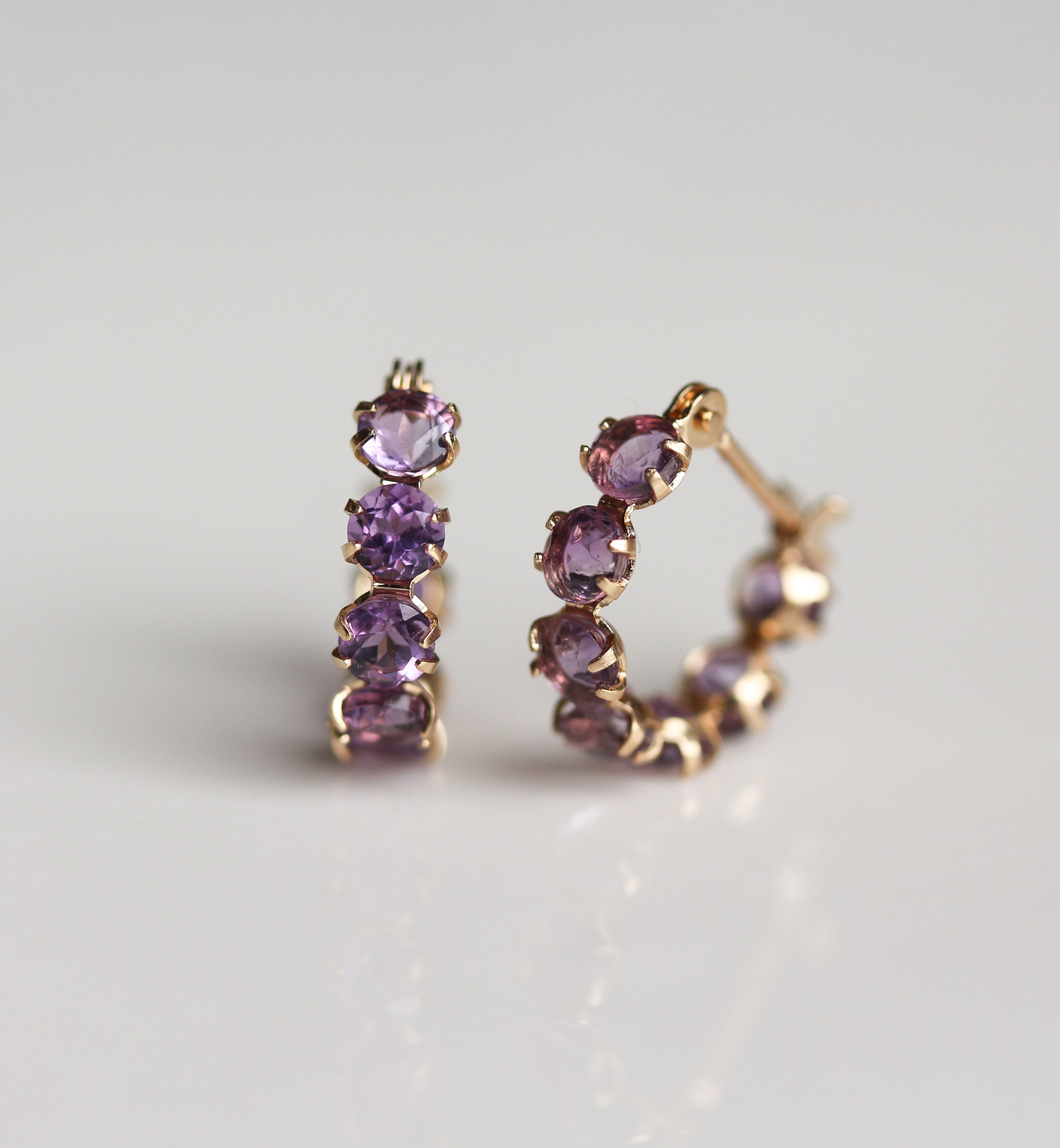  「アメジスト スナップ フープ ピアス | K10YG」|ピアス|