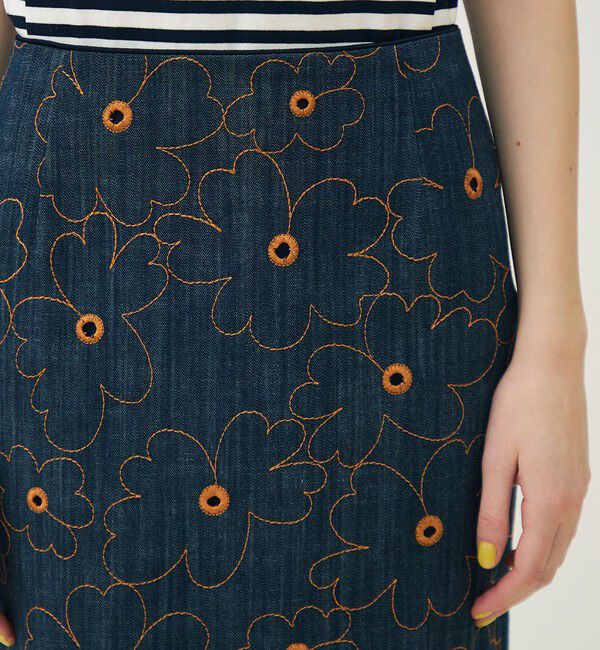 TOMORROWLAND collection「デニムフラワーリング タイトストレートスカート」|タイト|
