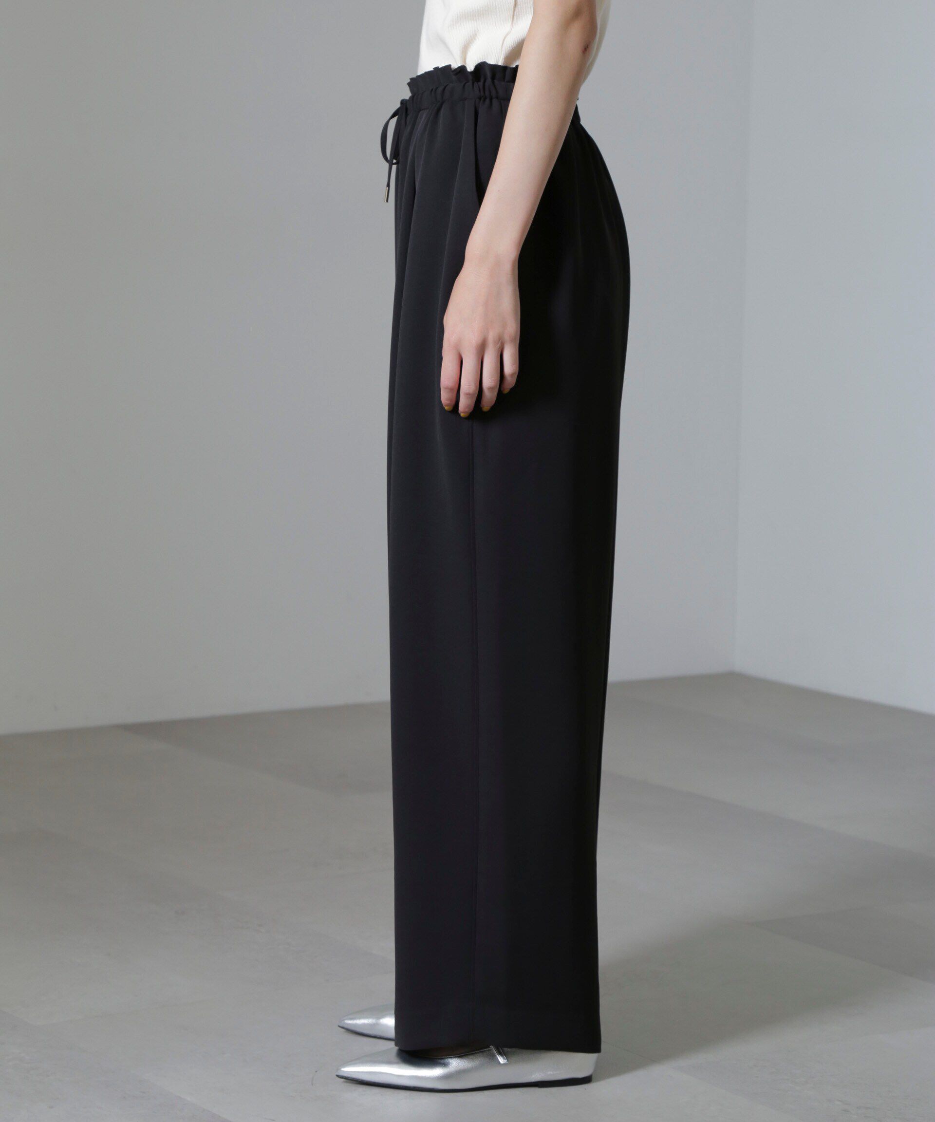 nano･universe「ドロストギャザーパンツ(セットアップ可)」|チノ|