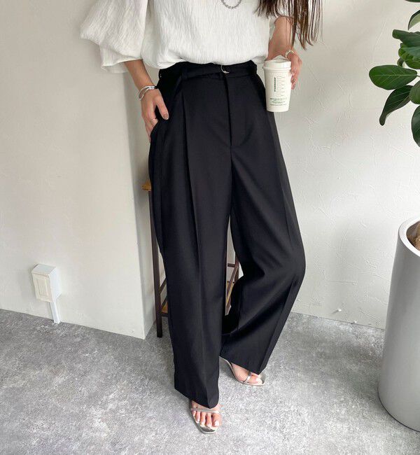 fredy emue「ベルト付きタックパンツ」|スラックス|