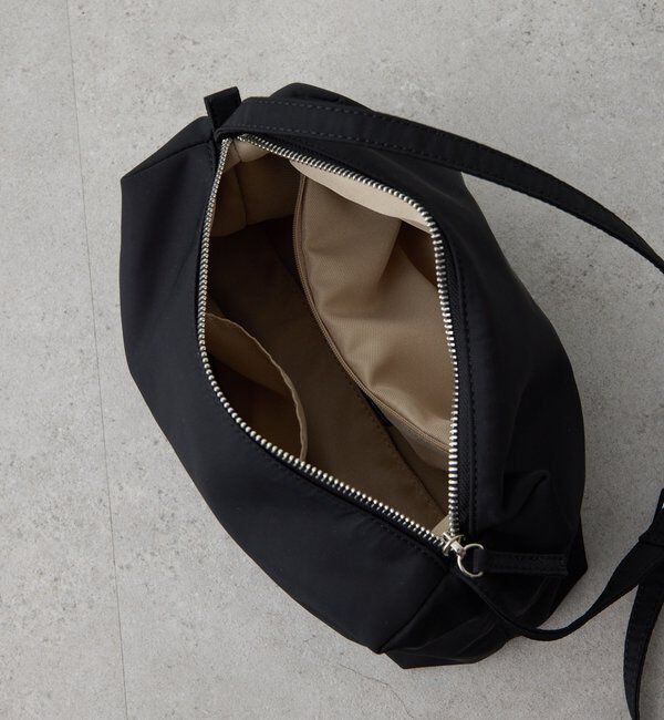  「《Matsushita企画》【軽量180g/強撥水】撥水ボックスショルダーバッグ」|ショルダー・メッセンジャー|