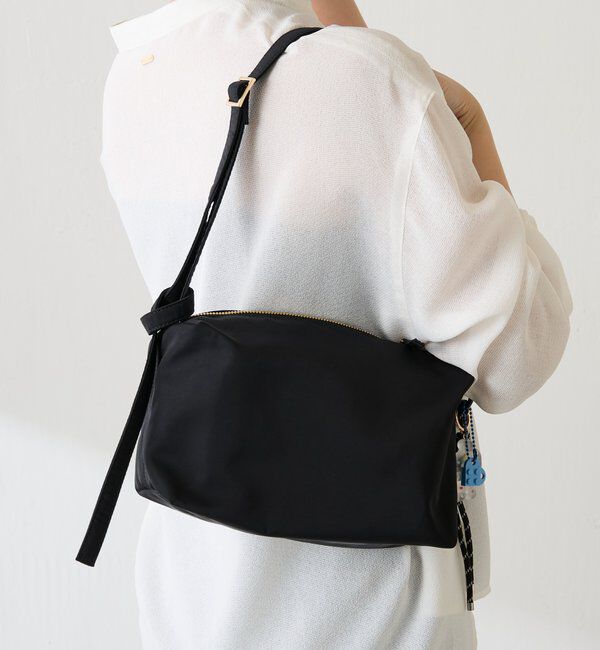  「《Matsushita企画》【軽量180g/強撥水】撥水ボックスショルダーバッグ」|ショルダー・メッセンジャー|