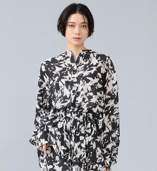 Liesse「強撚割繊フラワープリントシャツブラウス」|シャツ・ブラウス|ブラック