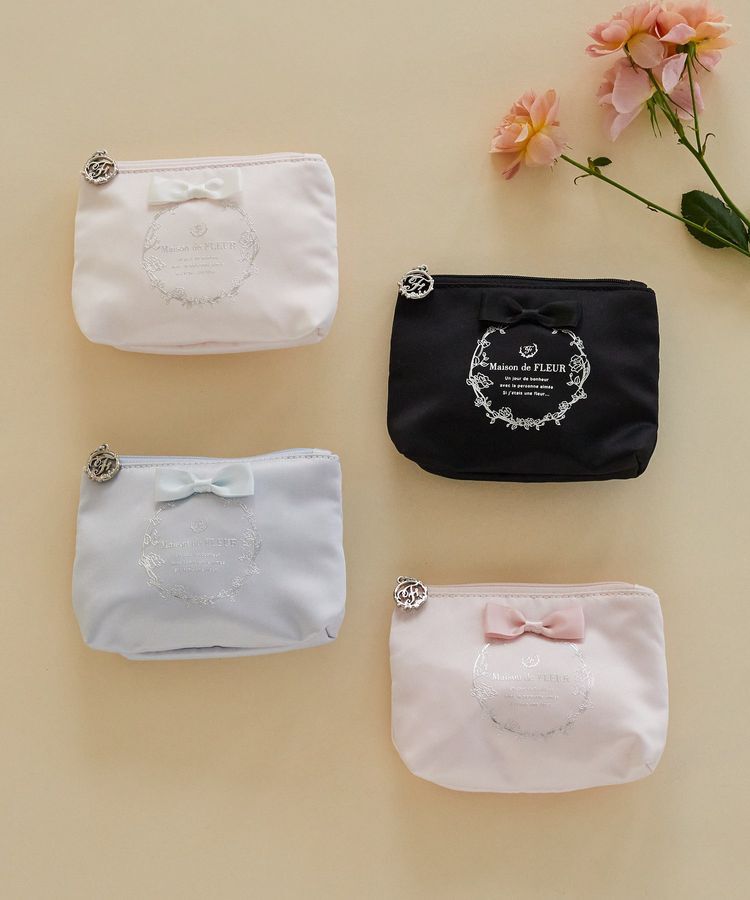 Maison de FLEUR「サテンリボンティッシュケース」|ポーチ|