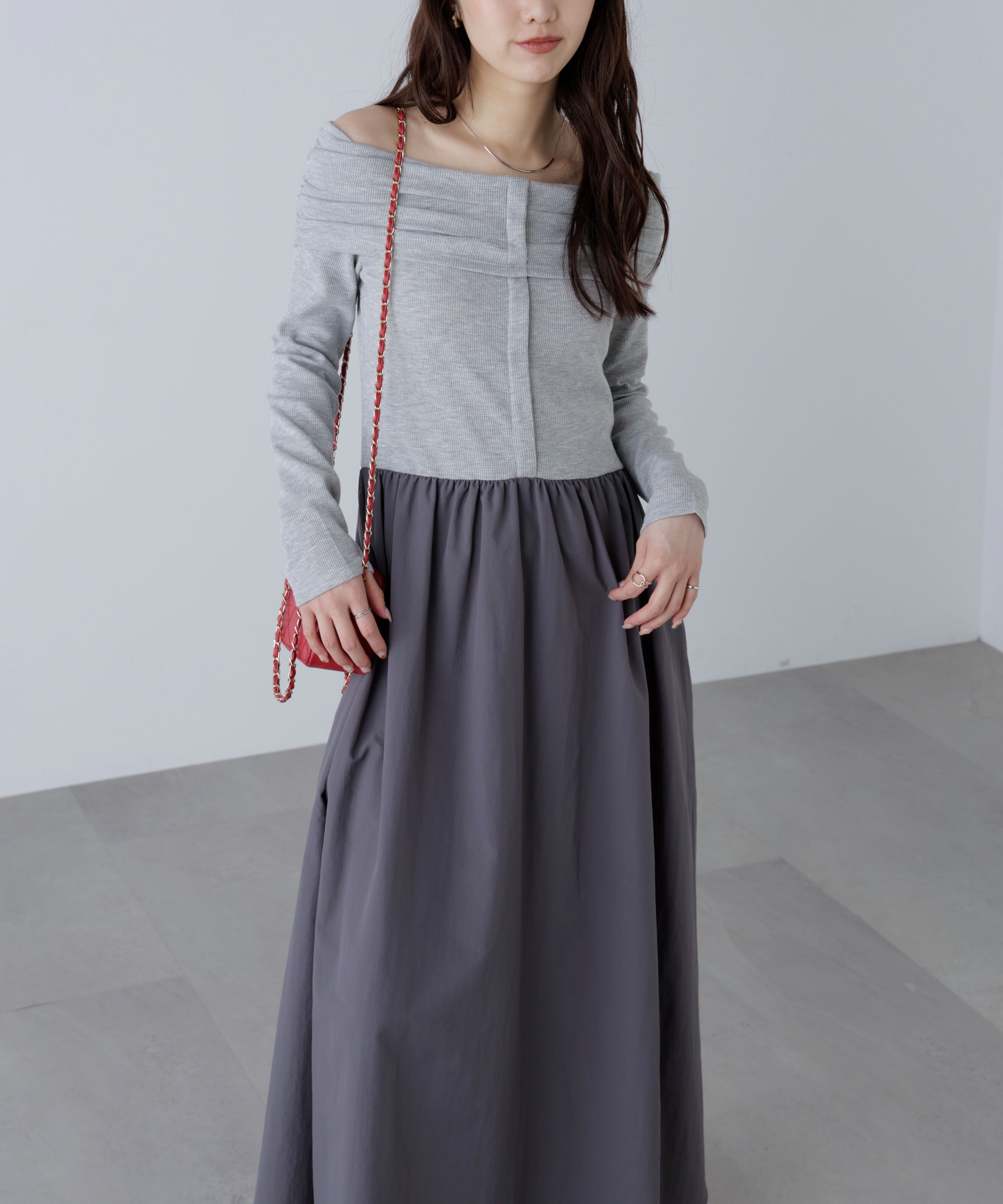  「オフショルドッキングワンピース」|ワンピース|