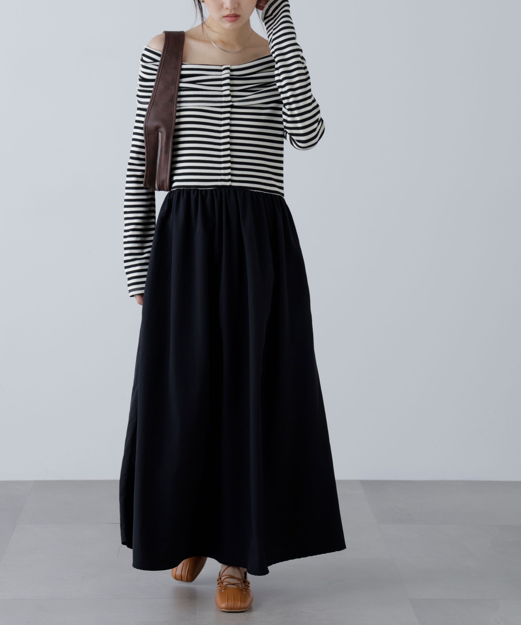  「オフショルドッキングワンピース」|ワンピース|ボーダー1