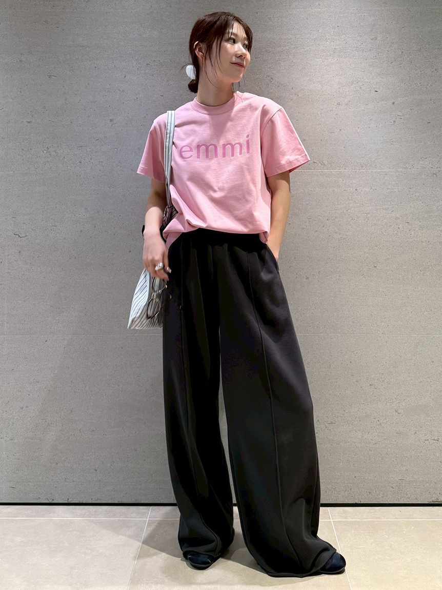 emmi atelier「【ONLINE限定カラーあり】eco emmiロゴTシャツ/UVカット」|Tシャツ・カットソー|