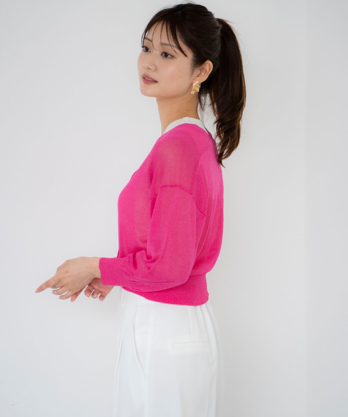 アンドクチュール「シャイニーシアーⅤネックカーディガン」|カーディガン|