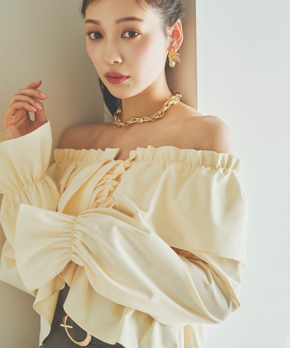 アンドクチュール「フリルクロスブラウス」|シャツ・ブラウス|