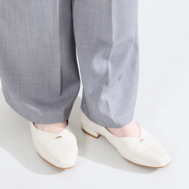 ORiental TRaffic「●2026春夏新作●ゴールドパーツVカットバブーシュ/61112」|パンプス|