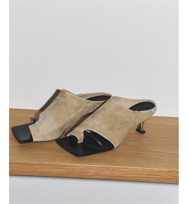 GRISE「《追加予約3》GRISE5cmレザースクエアソフトトング」|サンダル|ベージュ