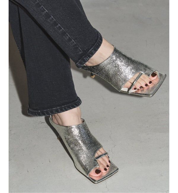 GRISE「《追加予約3》GRISE5cmレザースクエアソフトトング」|サンダル|シルバー