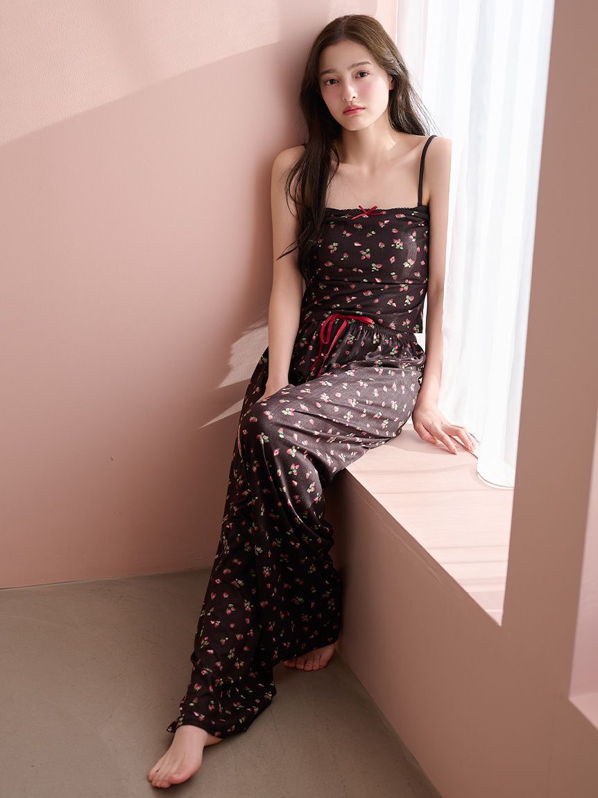 SNIDEL HOME「ストロベリーアイレットロングパンツ」|ルームウェア|