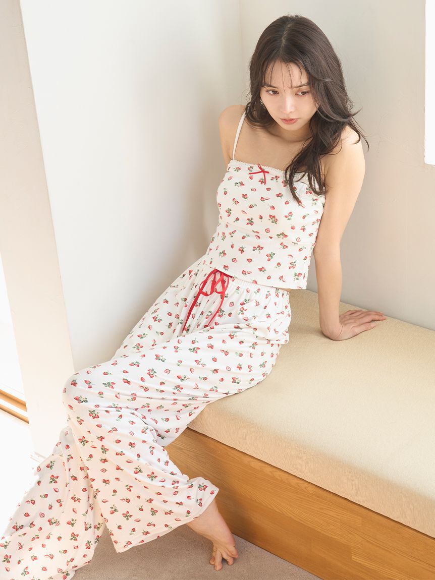 SNIDEL HOME「ストロベリーアイレットレイヤードキャミソール」|ルームウェア|