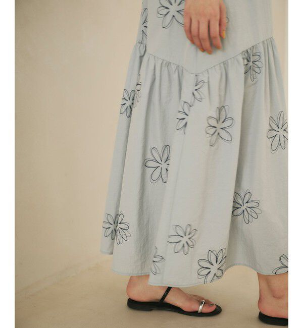 EMMEL REFINES「＜EMMEL REFINES＞EM フラワーシシュウ キリカエ ギャザー ワンピース」|ワンピース|