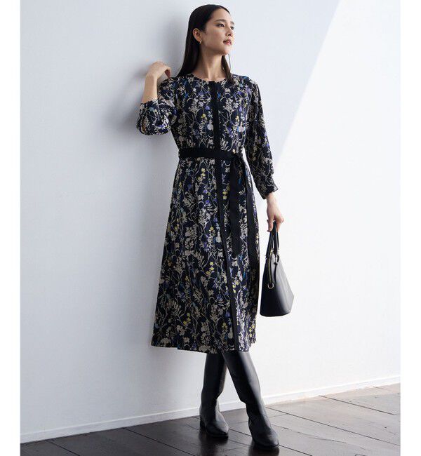 自由区「【カタログ掲載・ご好評につき新色追加・セレモニー】【MILOS】レザーポケット バッグ」|ハンドバッグ|