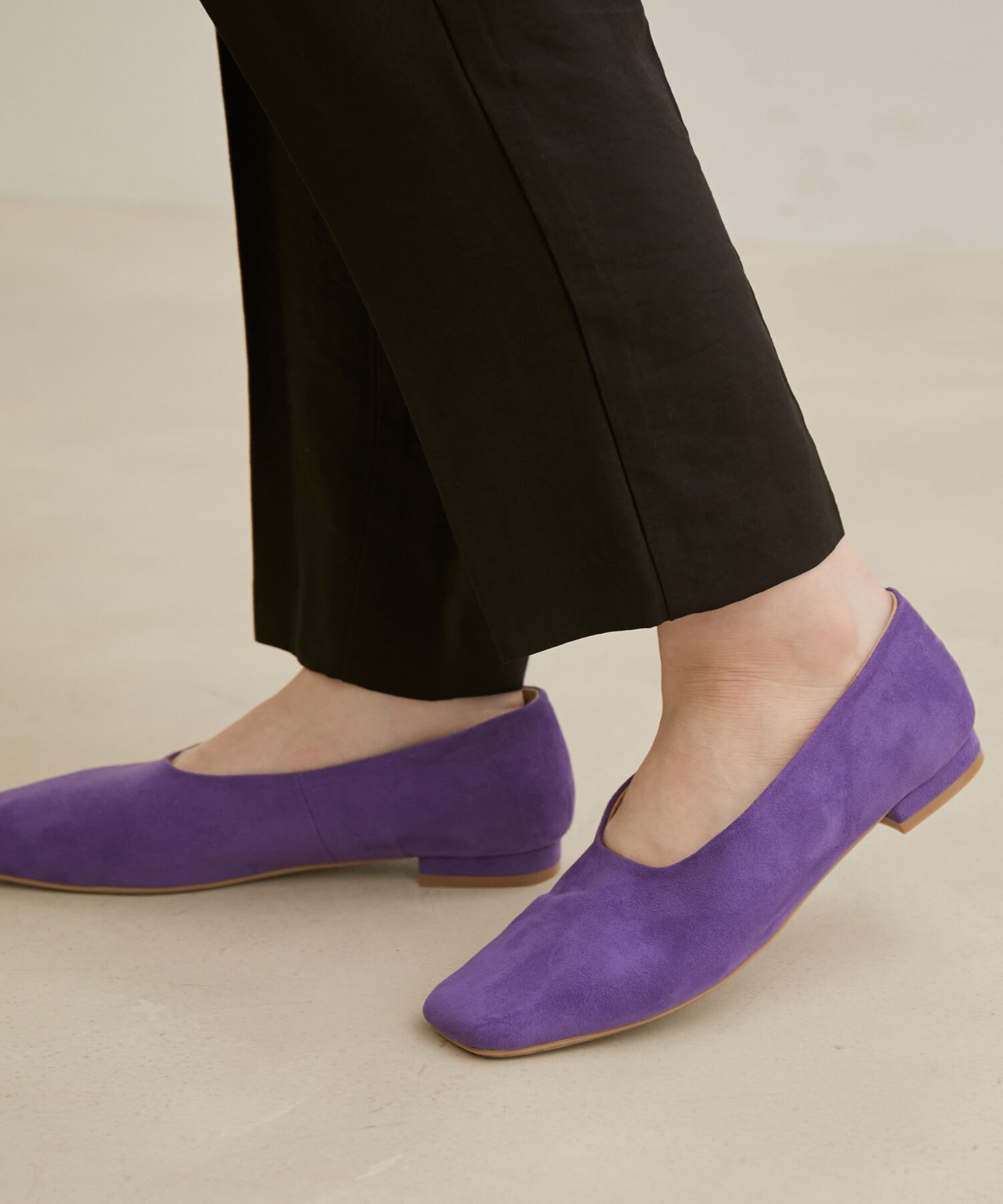 Juze「スクエアフラットパンプス」|パンプス|