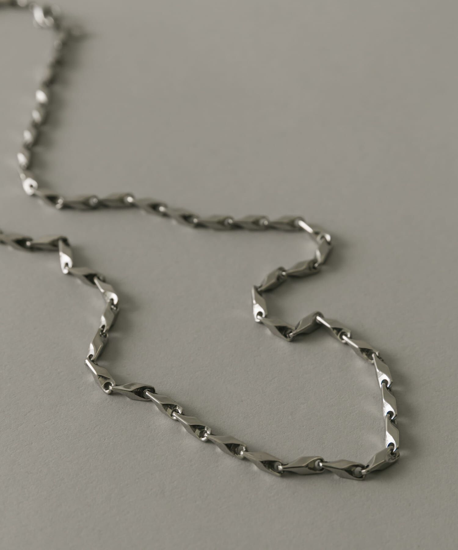 SMELLY「ステンレスツイストデザインチェーンネックレス」|ネックレス|