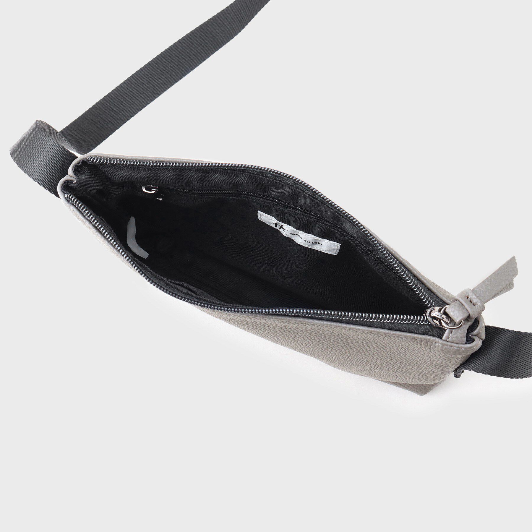 tk.TAKEO KIKUCHI「レザー調サコッシュバッグ」|ショルダー・メッセンジャー|