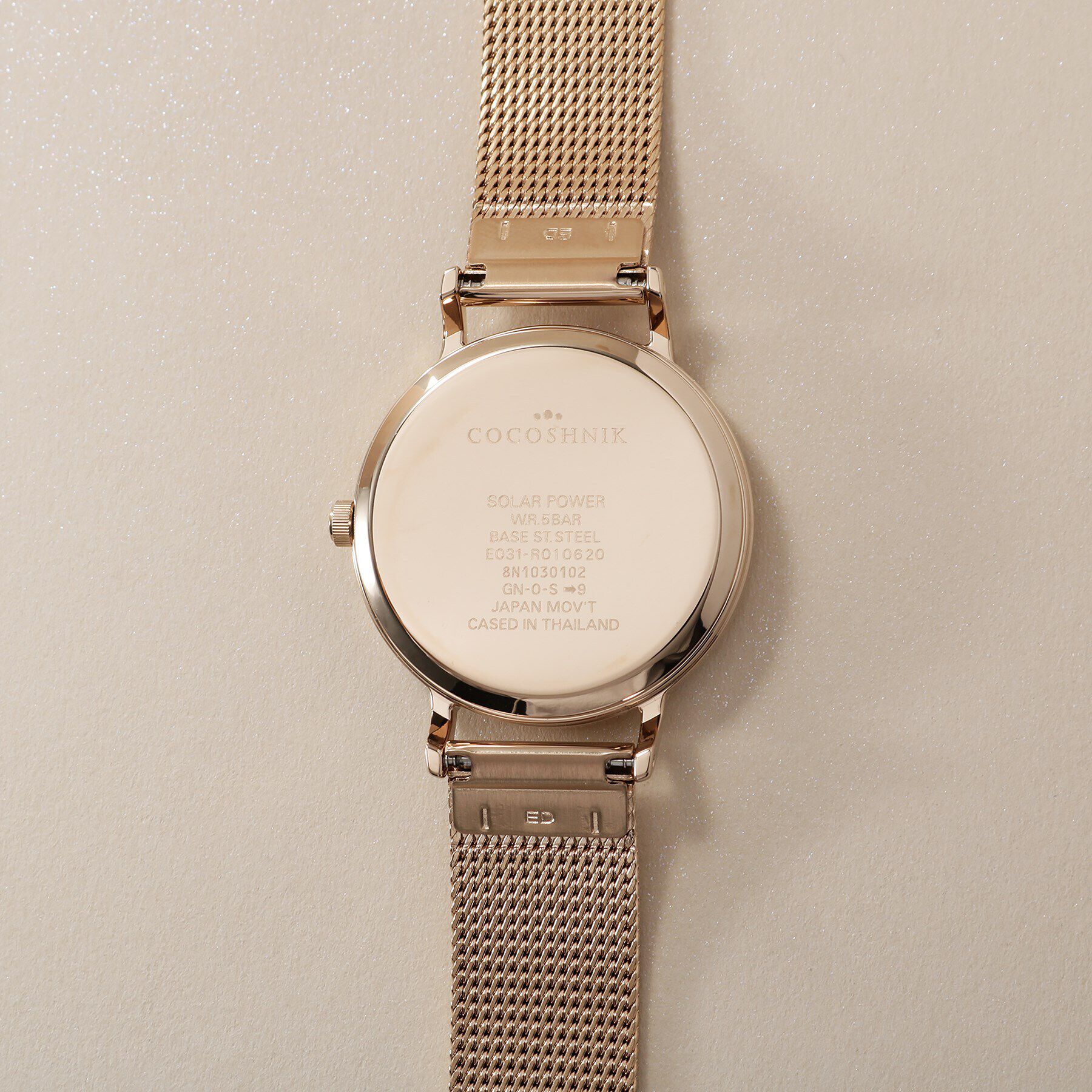 COCOSHNIK「RGラウンドメッシュベルト ウォッチ（白蝶貝）」|腕時計|