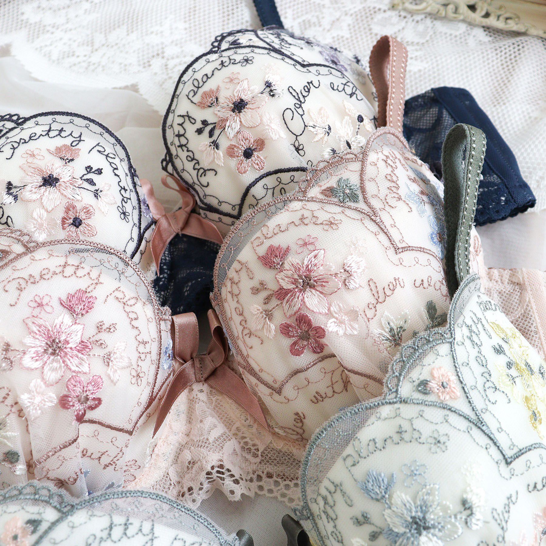 Risa Magli「フェリーチェ ブラジャー （G-I） ＜バストアップタイプ＞」|インナー|