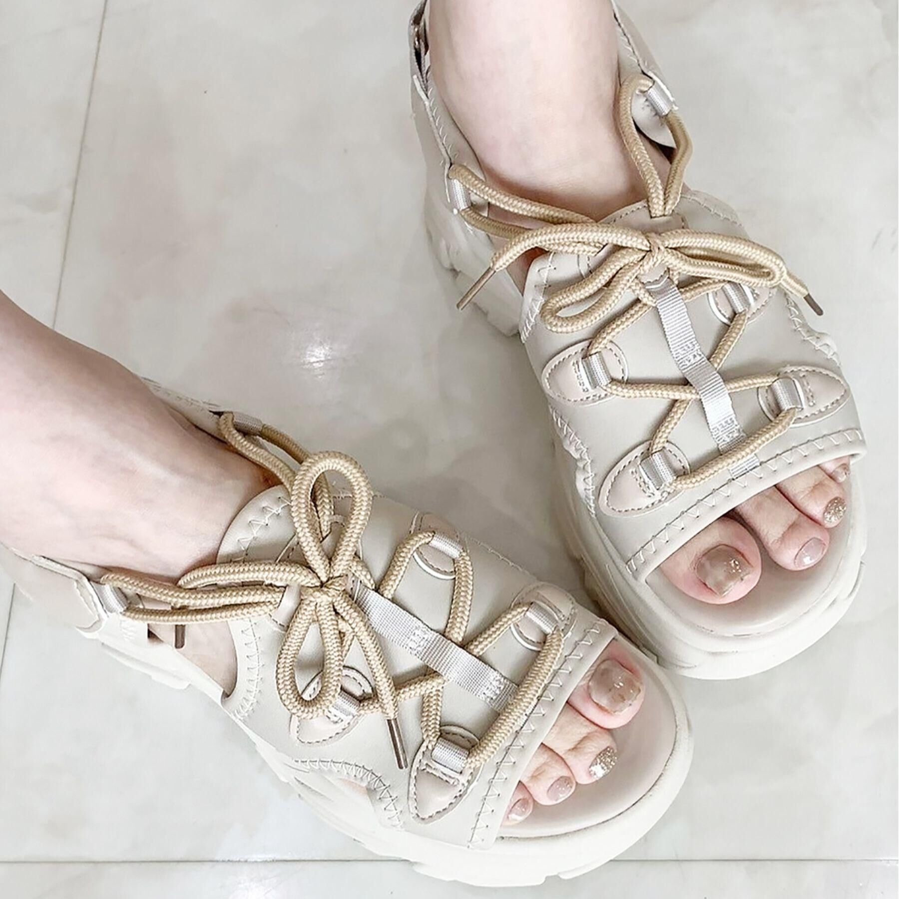 csT&P「厚底 スニーカーソールスポサン」|サンダル|ベージュ(052)