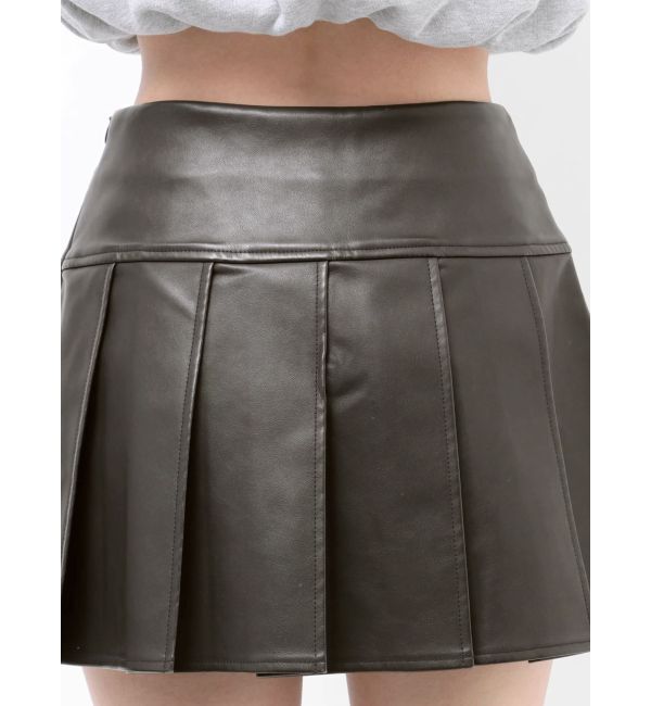 EVRIS「ヴィンテージライクフェイクレザープリーツミニスカート【セットアップ着用可能】」|スカート|