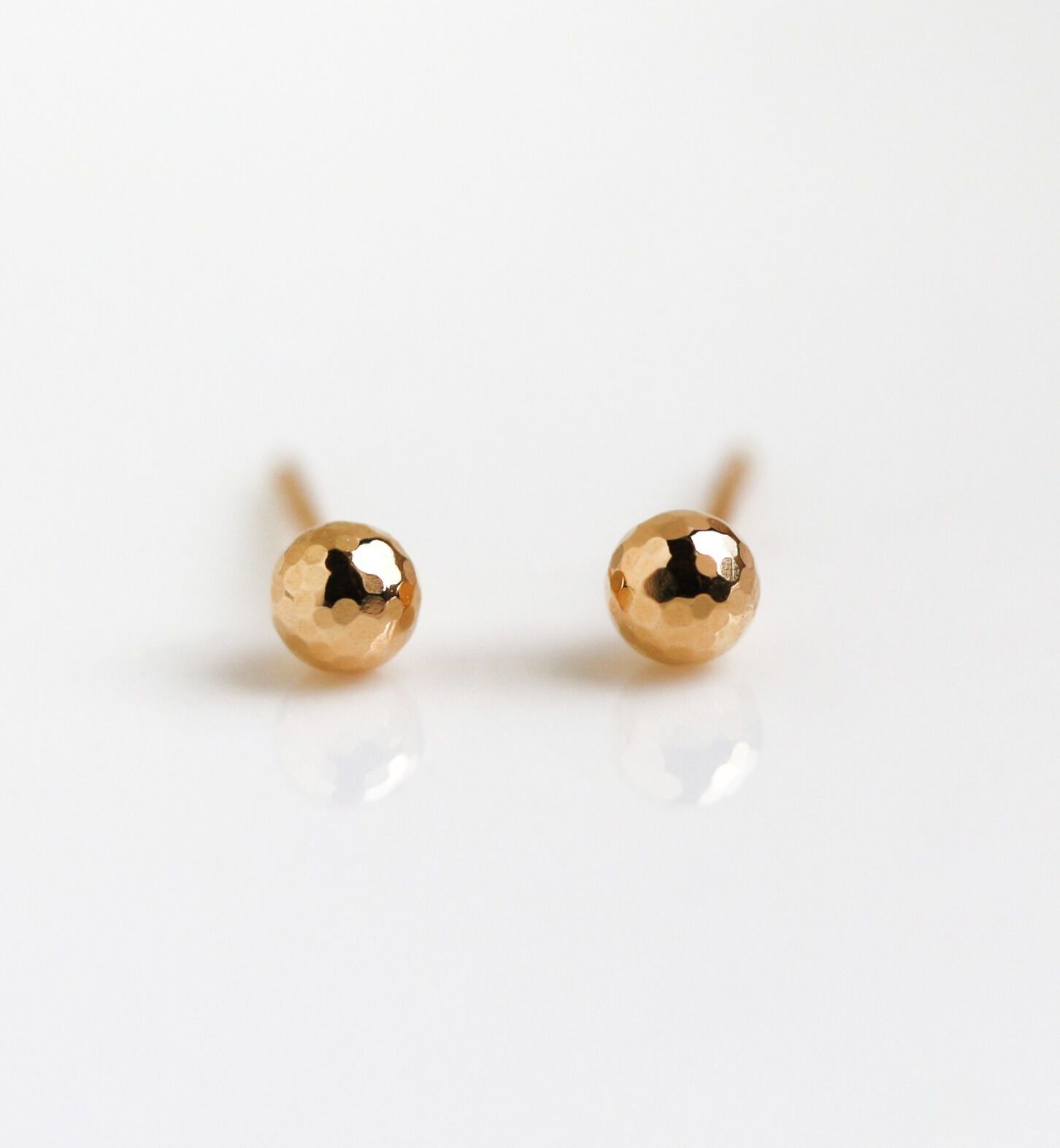  「ゴールド ミラーボール  3mm ピアス | K18」|ピアス|K18 イエローゴールド