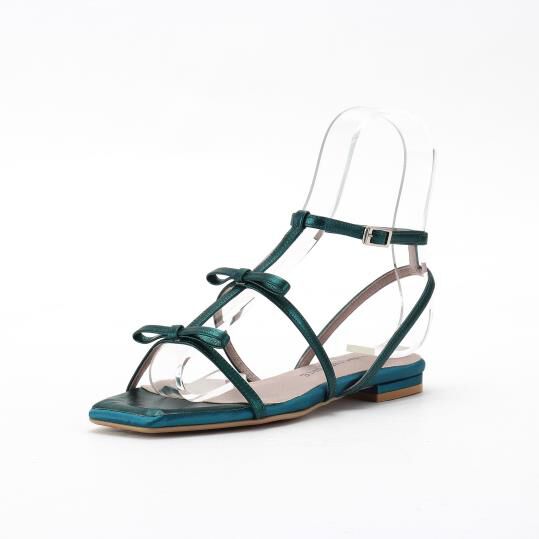 銀座かねまつ「AP250371METPCK 【本革】【PREMIERE PORTE】ストリングサンダル」|サンダル|ピーコック