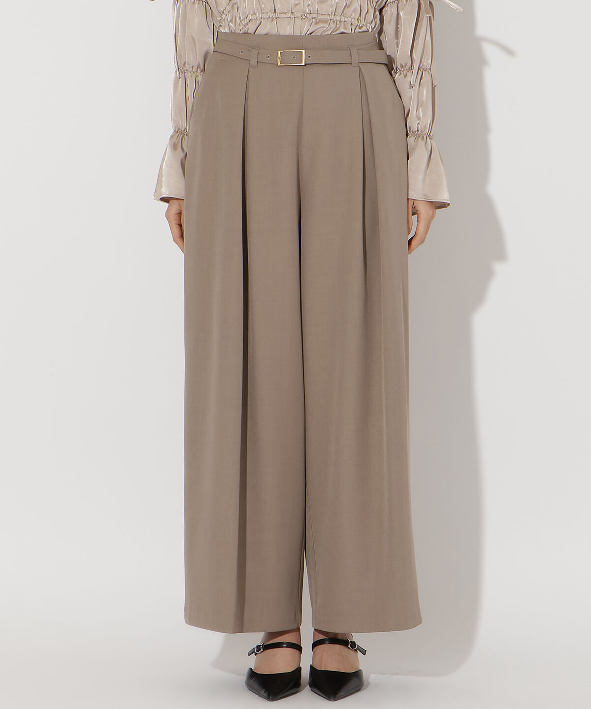アンドクチュール「ベルト付きタックワイドパンツ」|その他|