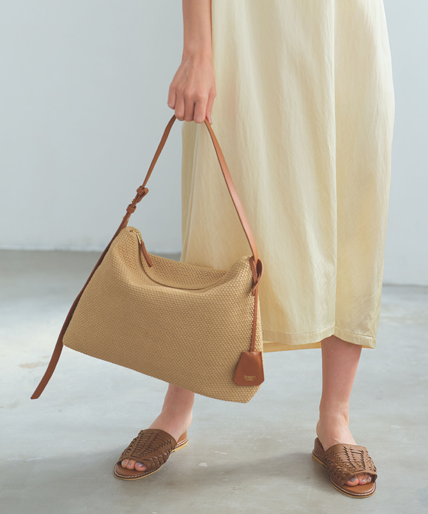 TOPKAPI BREATH「【Breath TOPKAPI】レザーコンビ 雑材風 シンプル ショルダーバッグ チャーム付き」|ショルダー・メッセンジャー|