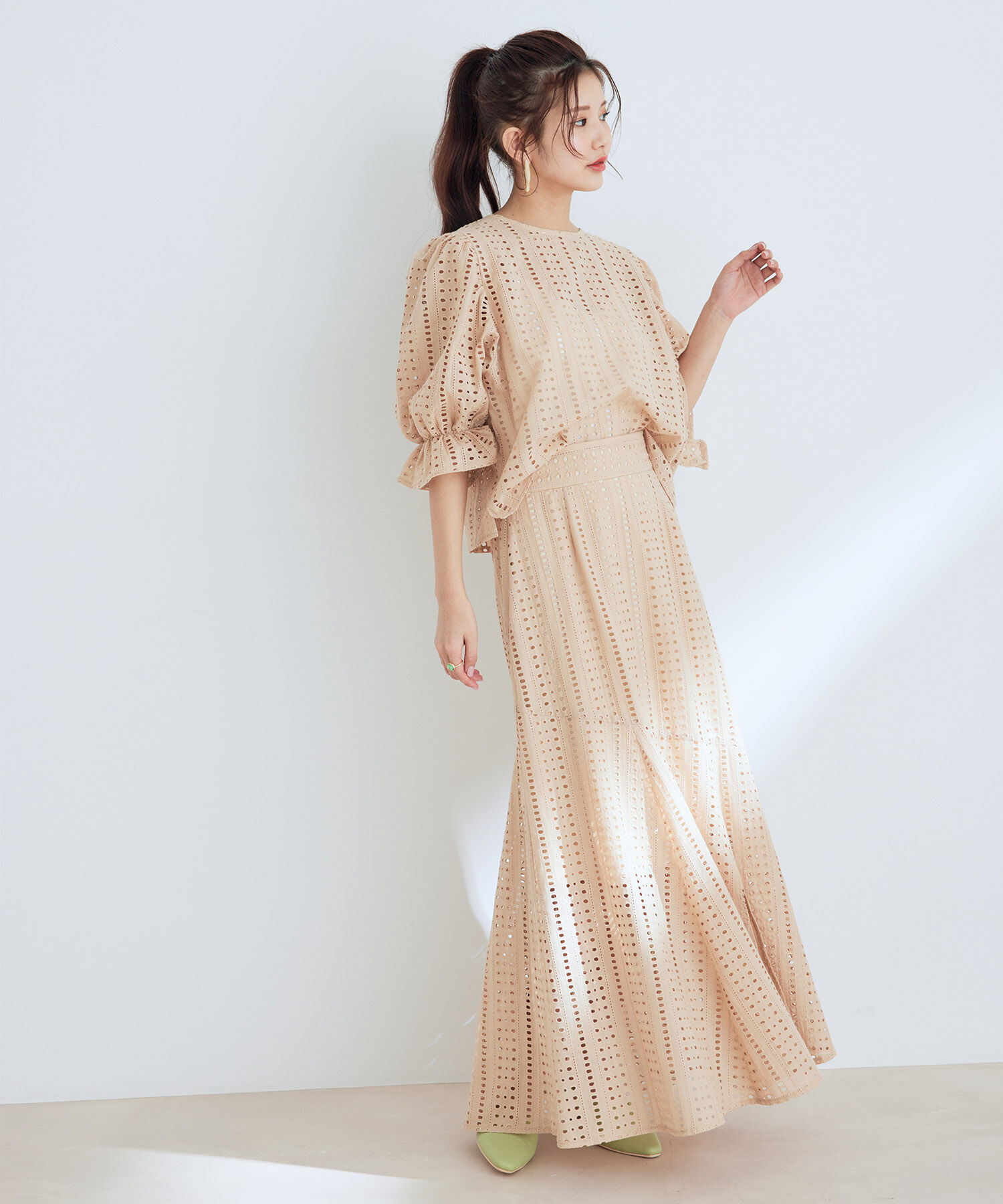 vis-a-vis「【WEB限定】エンブロイダリーレーススリットマーメイドスカート【セットアップ対応】【ワンピースみせ】」|スカート|