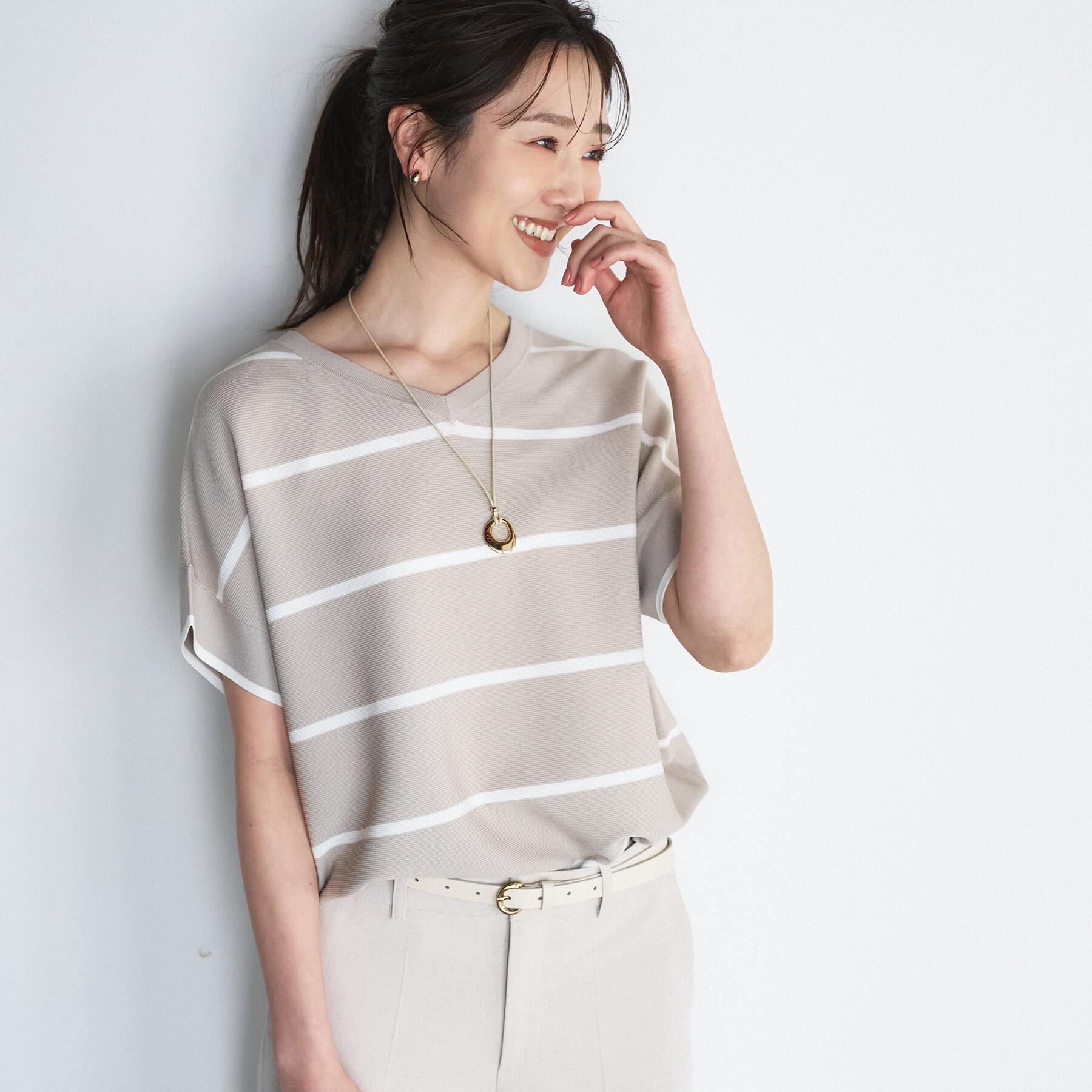 UNTITLED「【11色展開/体型カバー/洗える】前後2WAYフレンチスリーブニット」|ニット・セーター|グレージュ(350)