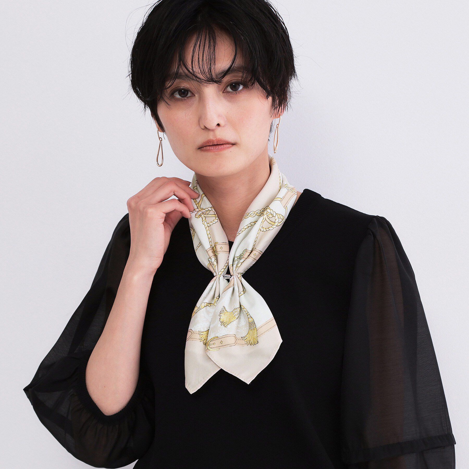 OPAQUE.CLIP「【接触冷感】マグネット付スカーフ」|ストール|