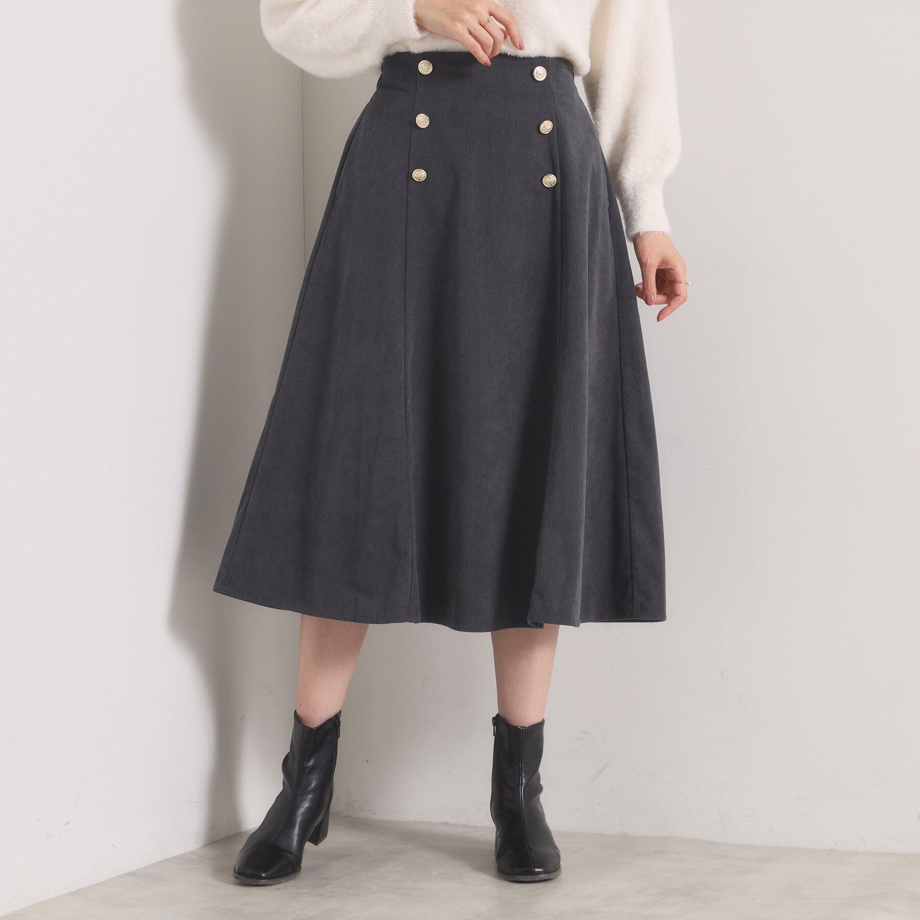 ITS&rsquo;DEMO「【洗濯機OK／ウエストゴム】コーデュロイスカート」|スカート|チャコールグレー(0