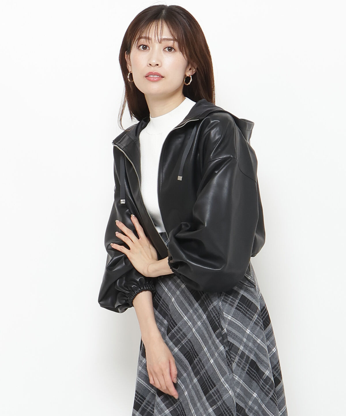 アンドクチュール「フェイクレザークロップドマンパ」|アウトドア|