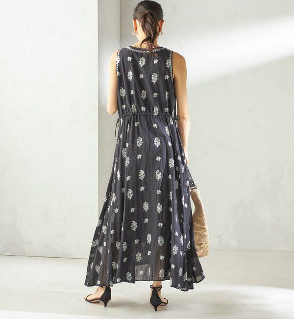 SHIPS for women「《予約》【SHIPS別注】Fanaka:〈手洗い可能〉フラワー プリント 刺繍 ワンピース」|ワンピース|