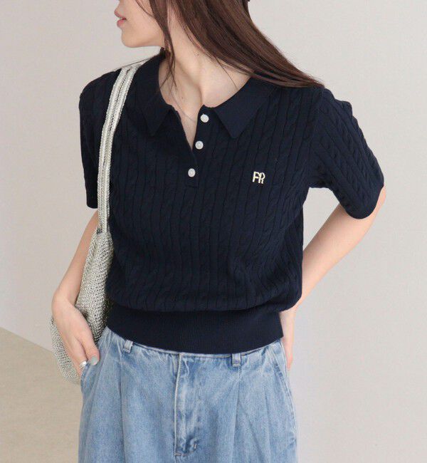 fredy emue「【大人気シリーズの新型登場！】FR刺しゅうケーブル柄半袖ポロ衿プルオーバーニット」|ニット・セーター|