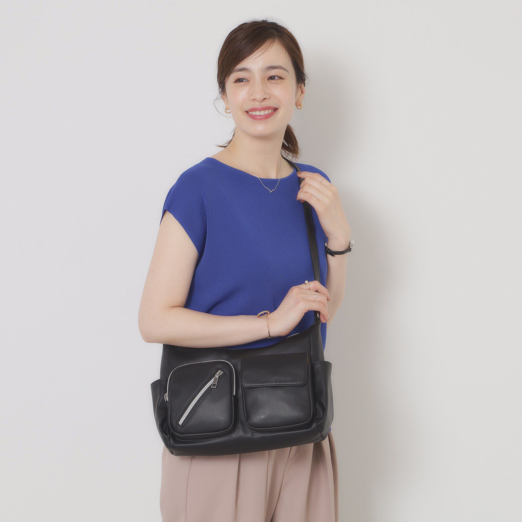 ITS&rsquo;DEMO「【8ポケット】アウトポケットショルダー」|ショルダー・メッセンジャー|