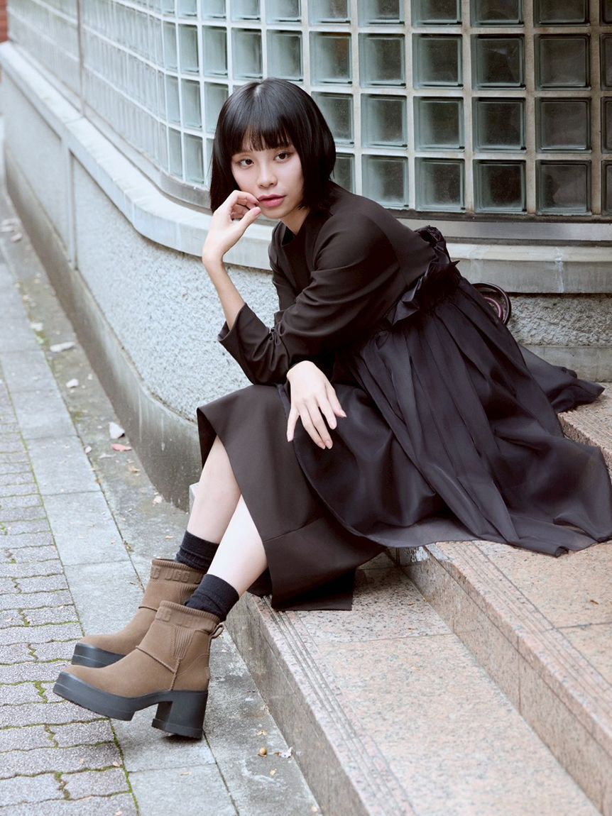 UGG「【UGG for emmi】MOXY CHELSEA」|ショートブーツ|